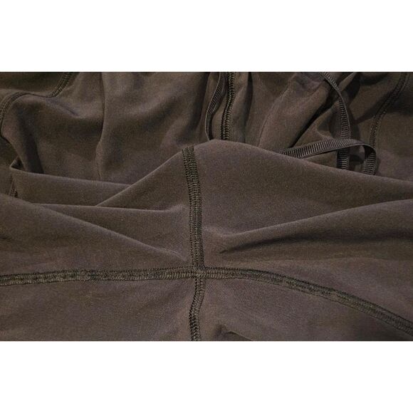 Lululemon Lightweight Cropped Pants Size 8 Black Elastic Waist Like New - Picture 5 of 6